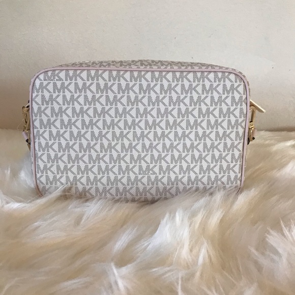 Michael Kors Kenly Large Logo Crossbody Bag - Picture 6 of 6